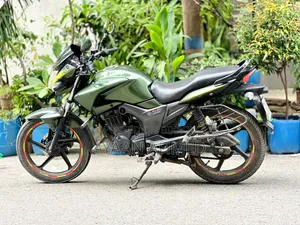 Hero Hunk 2016 Green