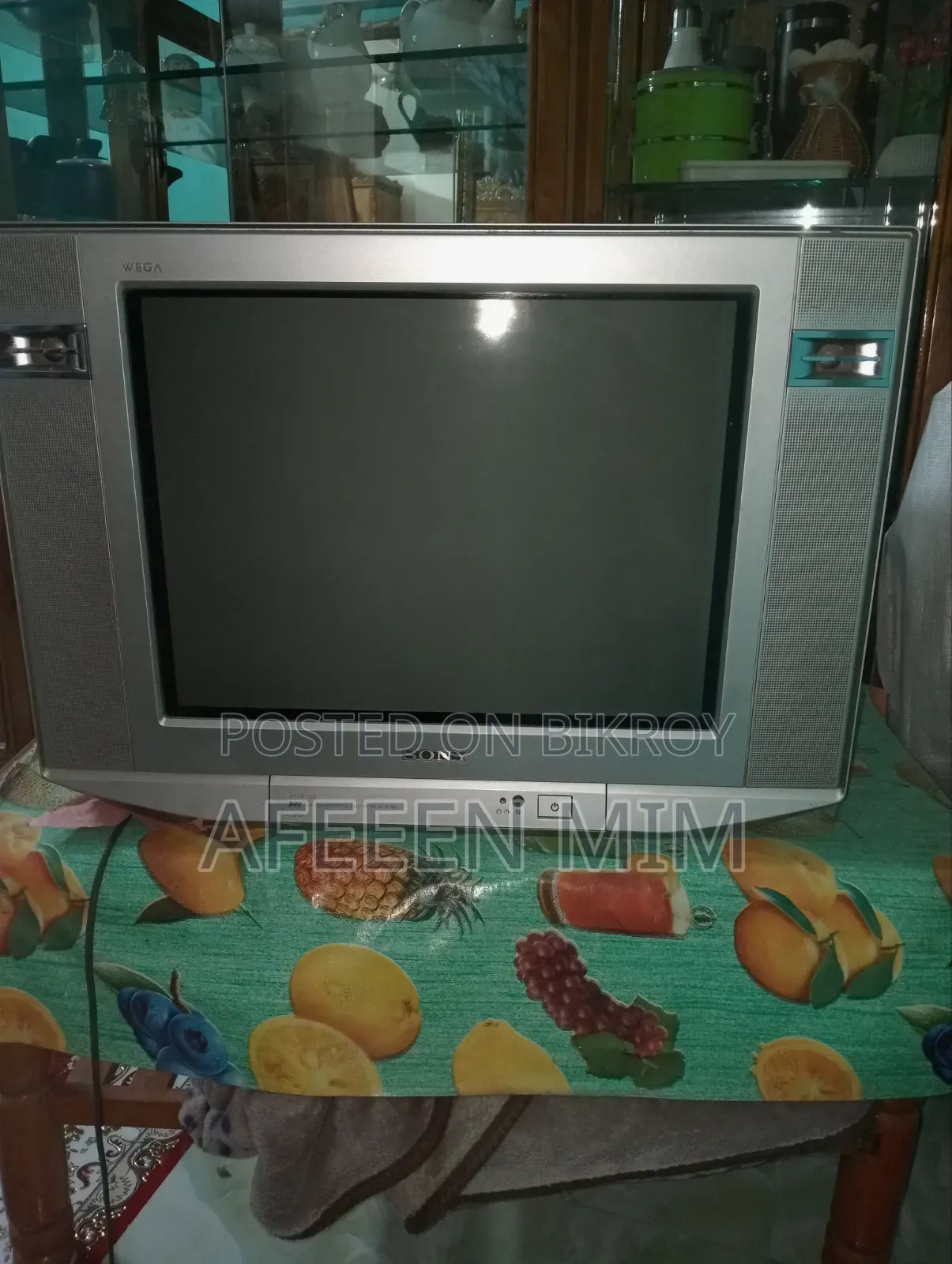 Sony Trinitron Colour TV