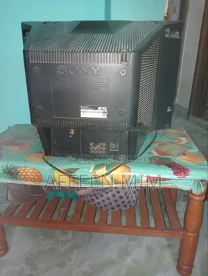 Sony Trinitron Colour TV
