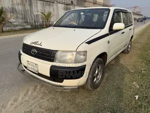 টয়োটা প্রোবক্স ২০০৪ হোয়াইট