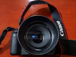 ক্যানন ৭০০ডি ৫০মিমি এইচটিএম প্রাইম লেন্সসহ