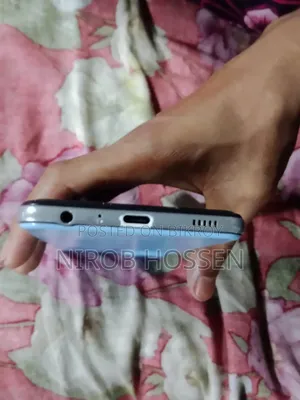 স্যামসাং গ্যালাক্সি এ৫২ ১২৮ জিবি নীল