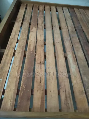 শেগুন কাঠের খাট ৬/৭