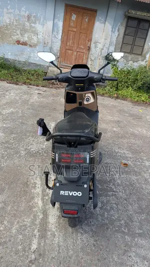 New Revoo A11 2026 Black