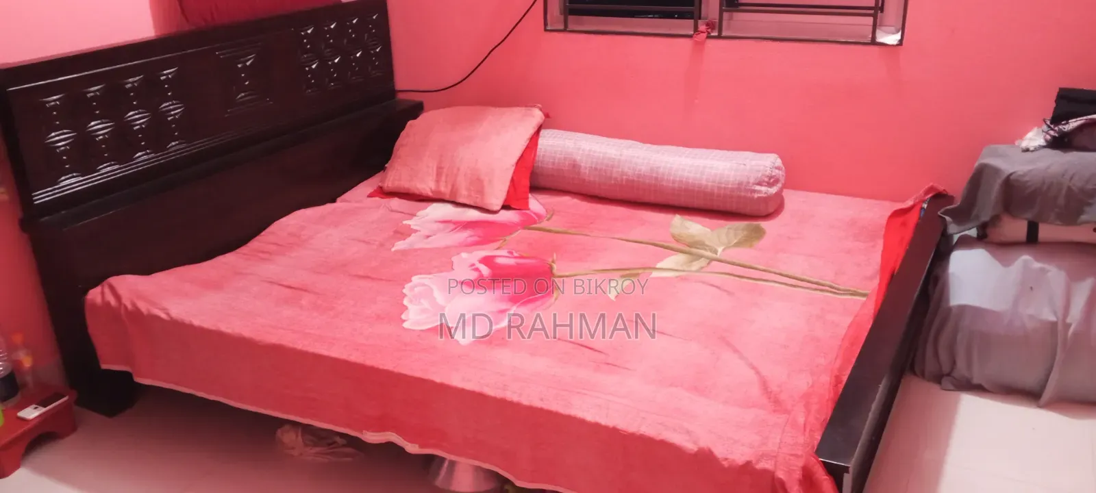 Emergency need of money so I will sell the bed.