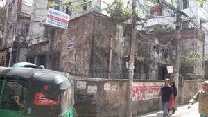 5-Bedroom House in Khilgaon for sale