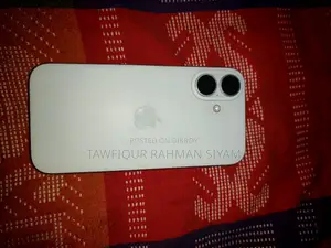 অ্যাপল আইফোন ১৬ ২৫৬ জিবি হোয়াইট