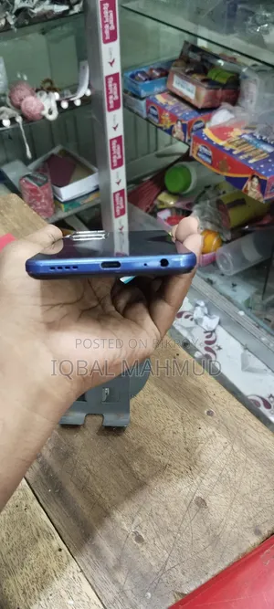 Vivo Y21 64 GB Blue