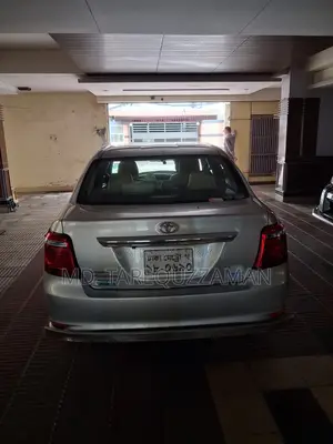 টয়োটা অ্যাক্সিও ২০১৮ সিলভার