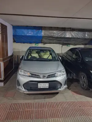 টয়োটা অ্যাক্সিও ২০১৮ সিলভার