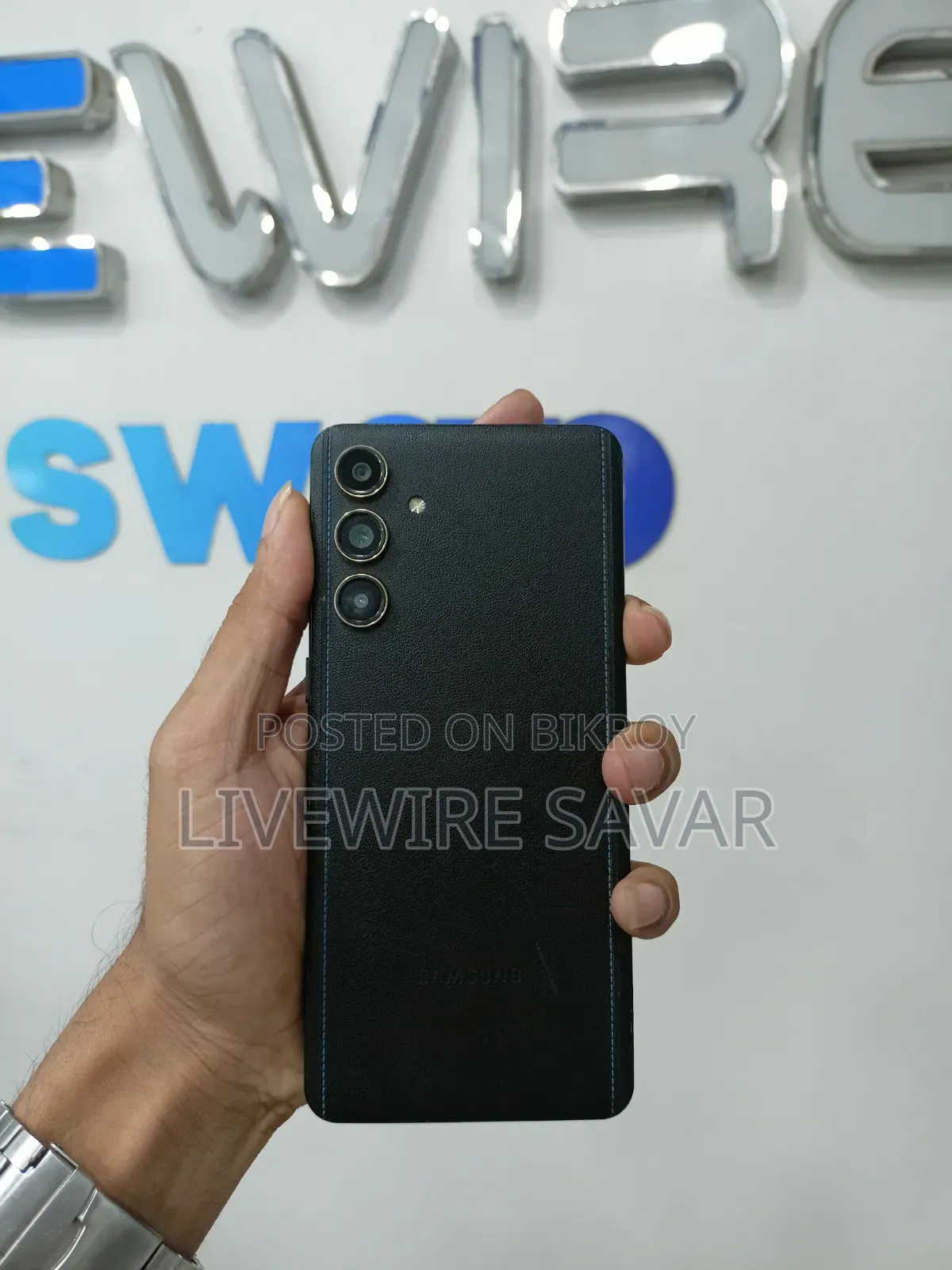 স্যামসাং গ্যালাক্সি এফ৫৫ ১২৮ জিবি ব্ল্যাক