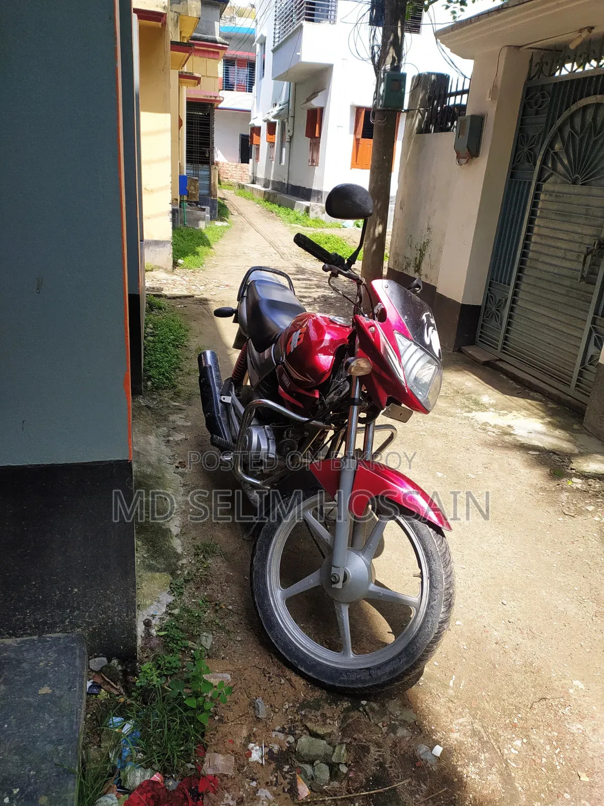 Honda VF 2008 Red