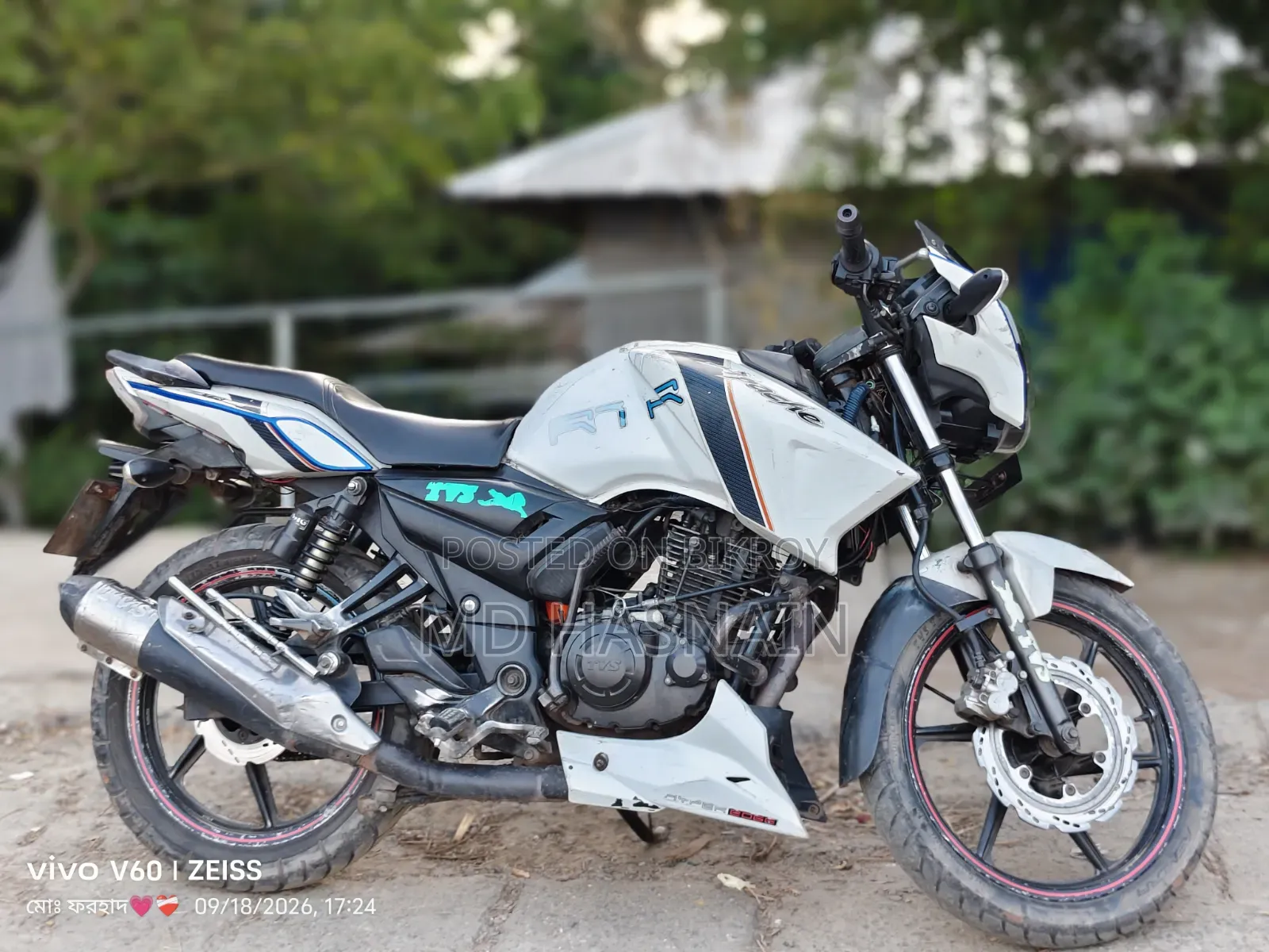 TVS Apache RTR 160 2V 2020 White