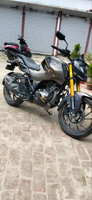 হিরো এক্সট্রিম ১৬০আর ৪ভি ২০২৬ গ্রে