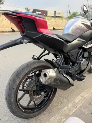 CFMoto 300SR 2025 Black