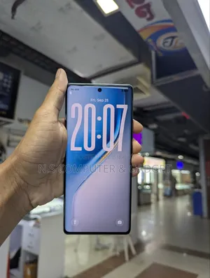 Tecno Camon 40 Pro 4G 256 GB Yellow