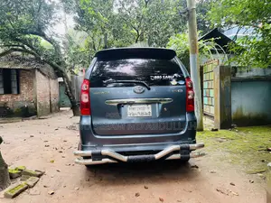 Toyota Avanza 2010