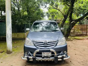 Toyota Avanza 2010