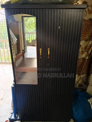 ওয়ার্ডরোব বিক্রি