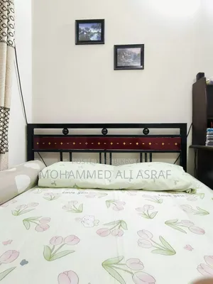 আয়রন খাট সাথে জাজিম