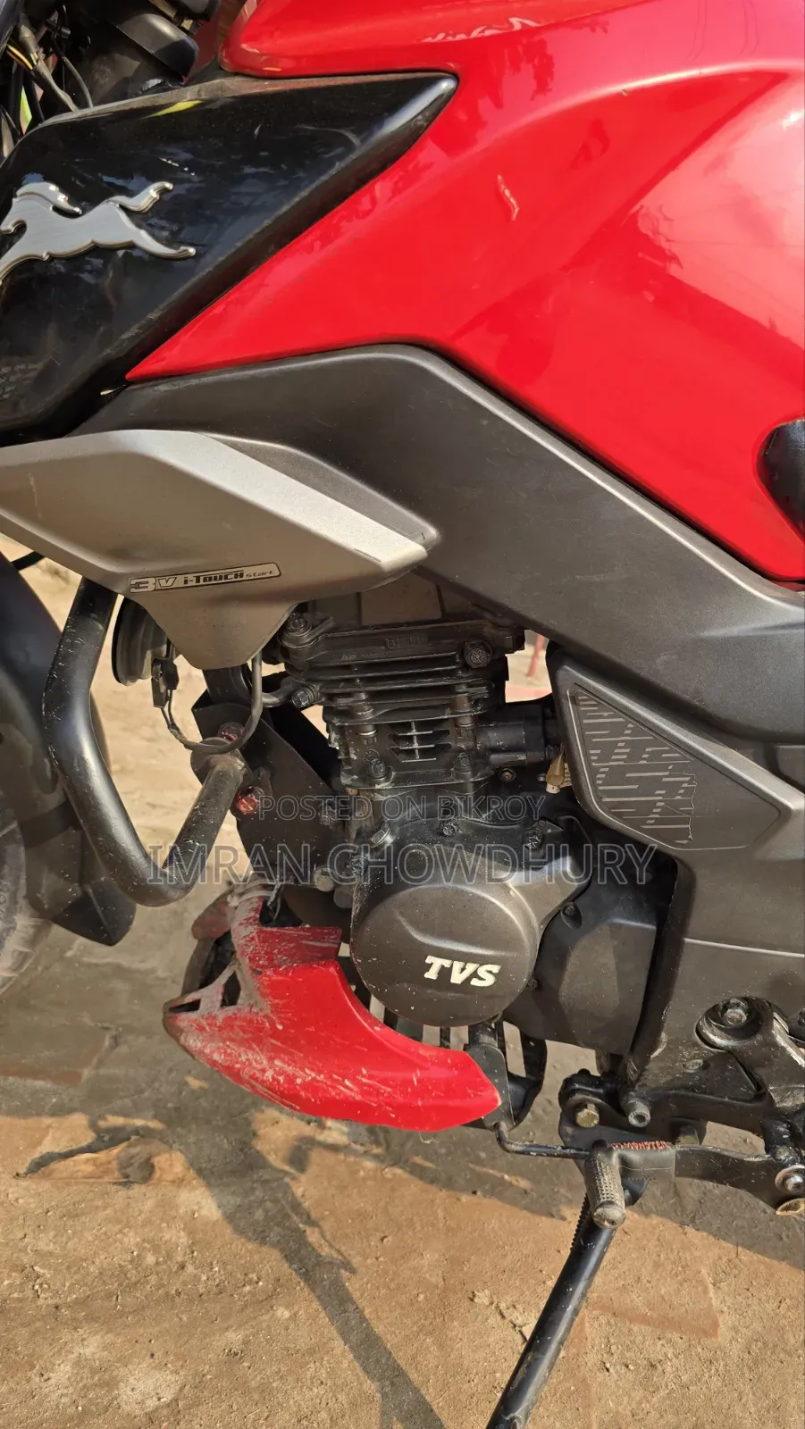 TVS Raider 125 2022 Red