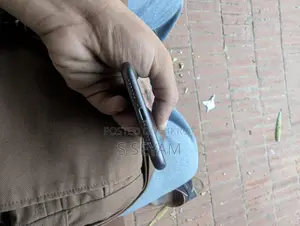 Apple iPhone 11 64 GB Black