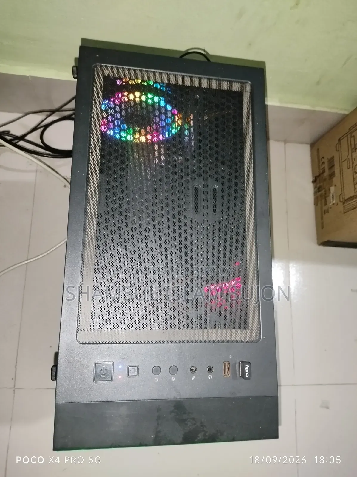 Desktop Computer 8GB AMD Ryzen 5 SSD 256GB