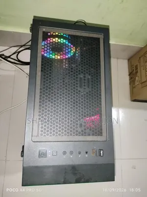 Desktop Computer 8GB AMD Ryzen 5 SSD 256GB
