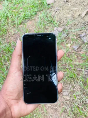 অ্যাপল আইফোন ১১ ১২৮ জিবি সাদা