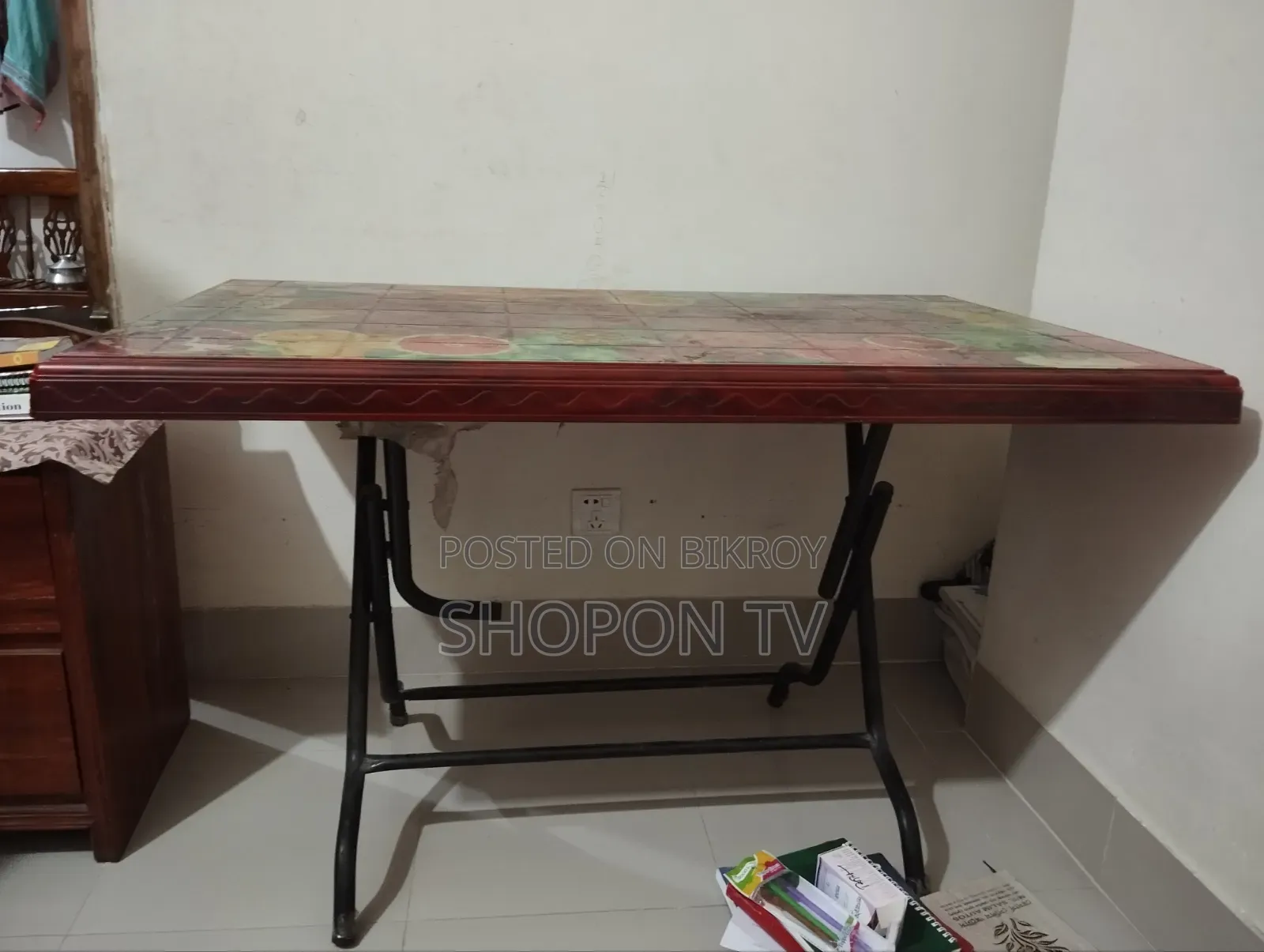 Plastic Table
