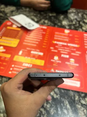 ওয়ানপ্লাস ১২আর ২৫৬ জিবি ব্ল্যাক