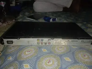 কোন প্রবলেম নাই সাথে রিমোট আছে কেবল আছে