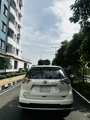 Nissan X-Trail 2.0 Hybrid FWD 2015 Pearl