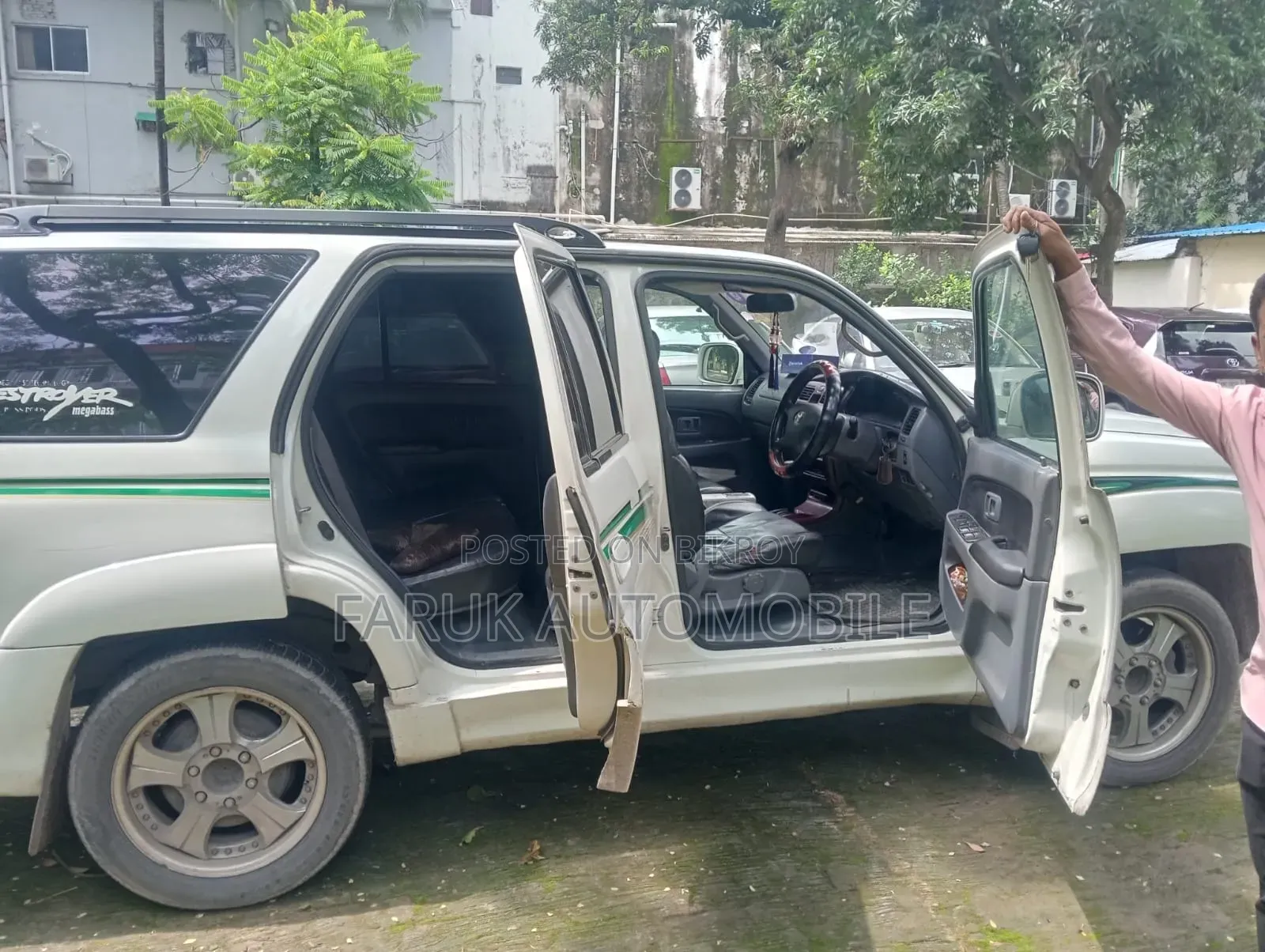Toyota Hilux Surf 2.7 SSR 1999 Pearl