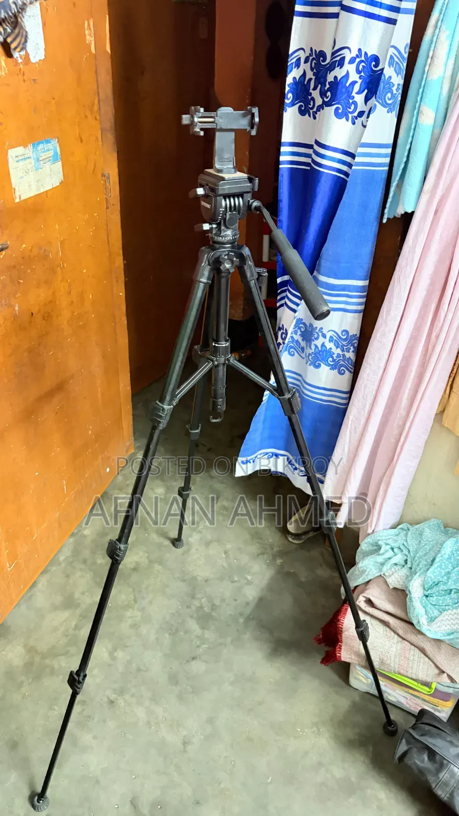 Phone or Camera Stand