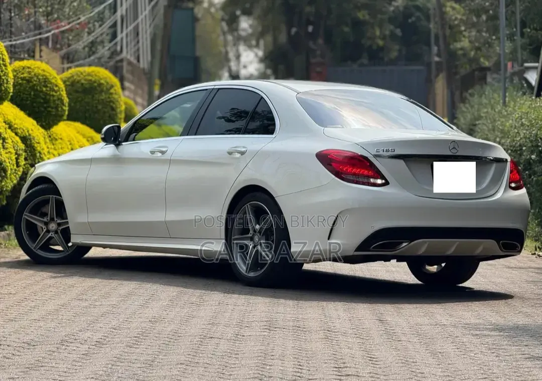 Mercedes-Benz C-Class C 180 7G-TRONIC PLUS (W205) 2017 White