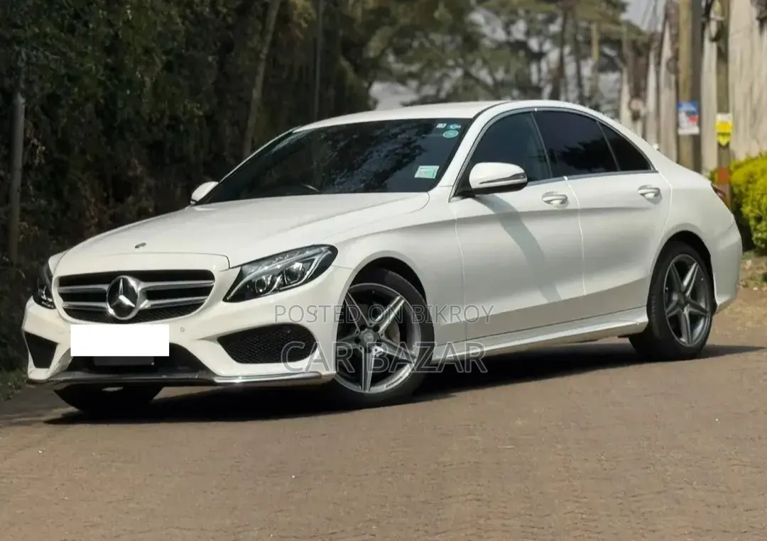 Mercedes-Benz C-Class C 180 7G-TRONIC PLUS (W205) 2017 White