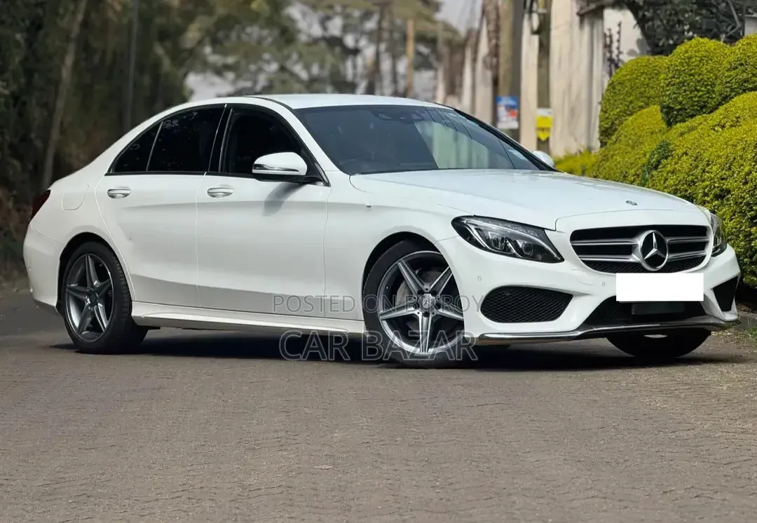 Mercedes-Benz C-Class C 180 7G-TRONIC PLUS (W205) 2017 White