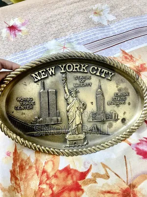 Emergency Sale — Gifted Original Wall Showpiece from USA