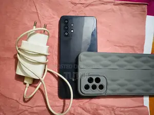 স্যামসাং গ্যালাক্সি এ৩২ ৫জি ১২৮ জিবি ব্ল্যাক