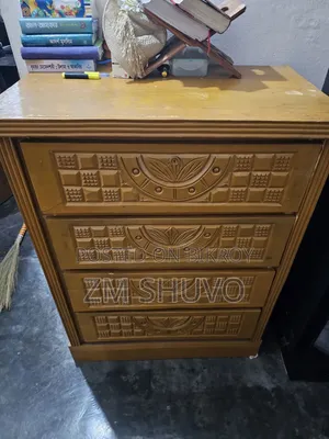 কাঠের ওয়ার্ডরোব ৪ ড্রয়ার