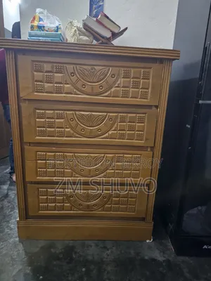 কাঠের ওয়ার্ডরোব ৪ ড্রয়ার