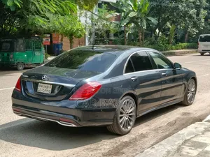 মার্সিডিজ-বেঞ্জ এস-ক্লাস এস ৫০০ ফোরম্যাটিক এল (ভি২২২) ২০১৬ ব্লু