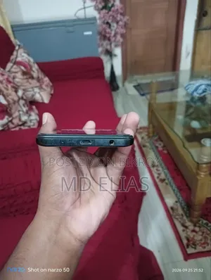 Realme 32 GB Black