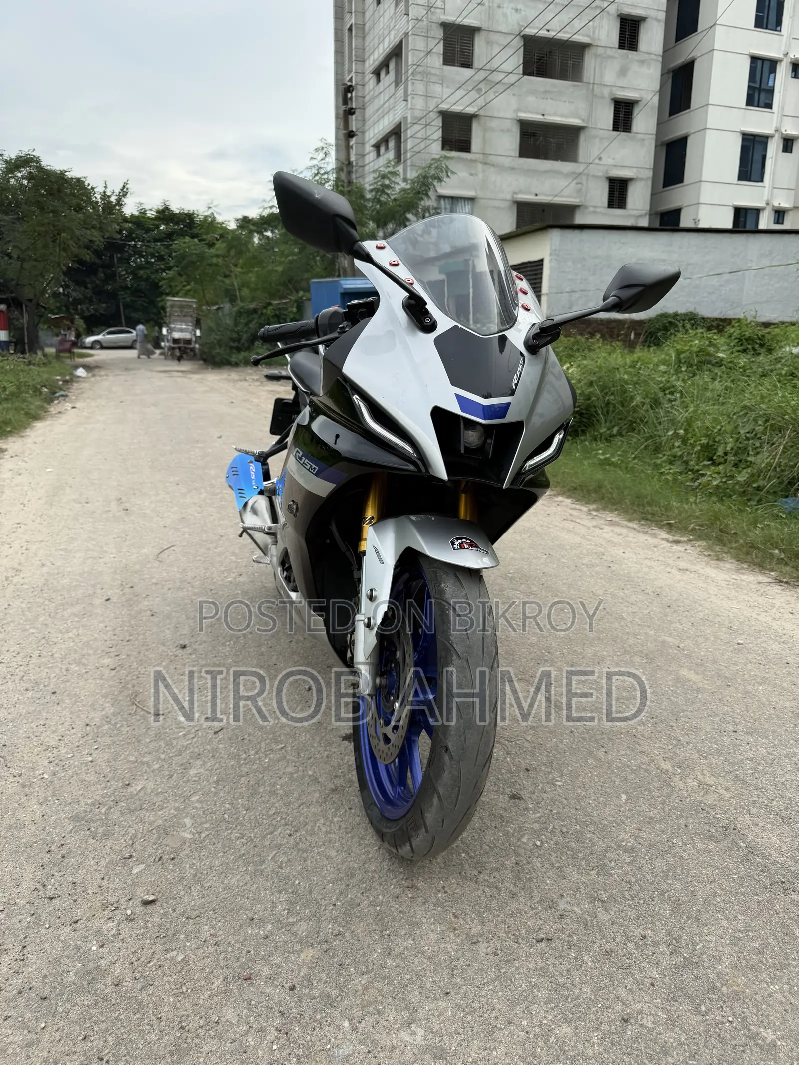 Yamaha R15M 2021 Silver