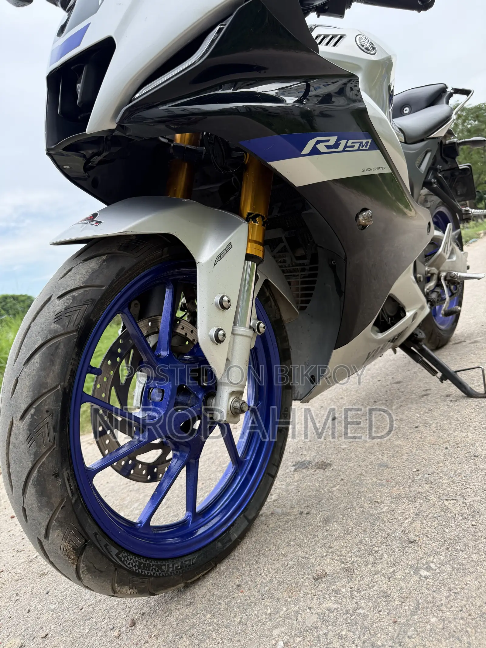 Yamaha R15M 2021 Silver