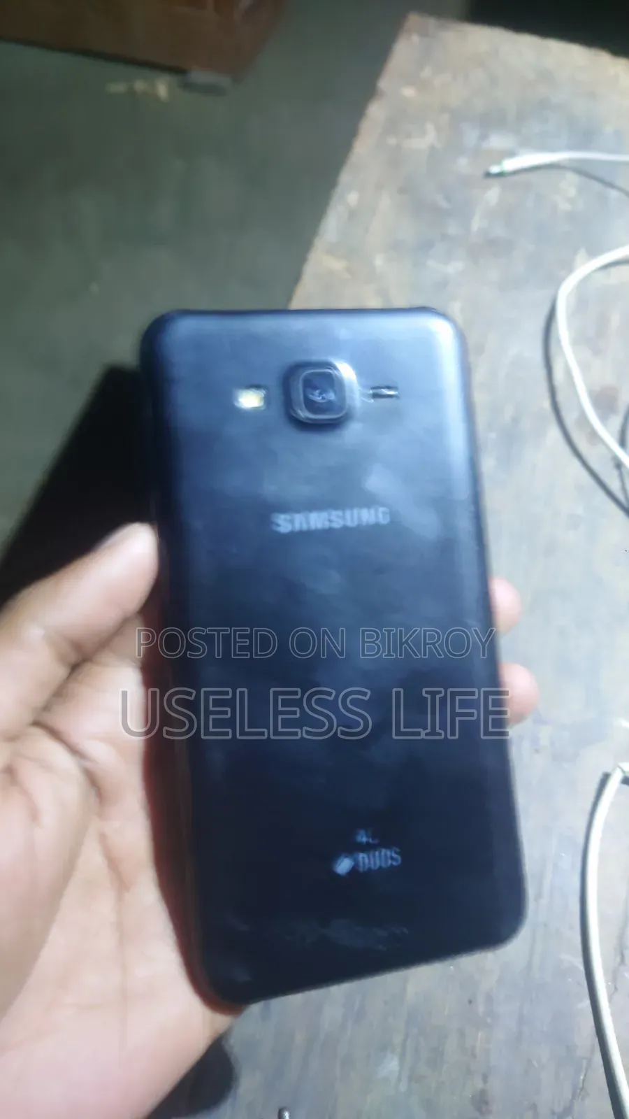 Samsung Galaxy J7 16 GB Black