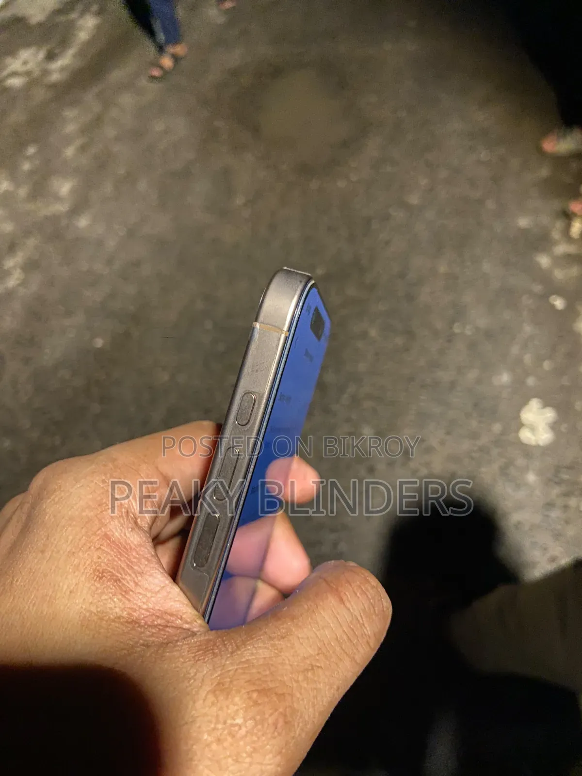 অ্যাপল আইফোন ১৬ প্রো ১২৮ জিবি গোল্ড