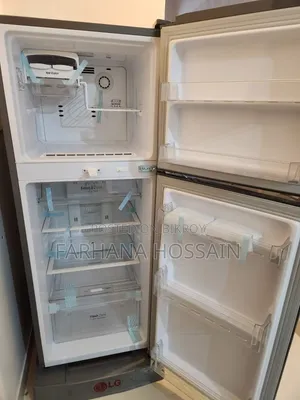 ফ্রিজ (LG রেফ্রিজারেটর ২৪০ লিটার ফ্রস্ট ফ্রি)