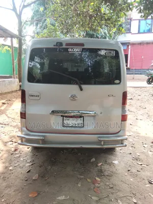 টয়োটা টাউনএস ২০১১ সিলভার